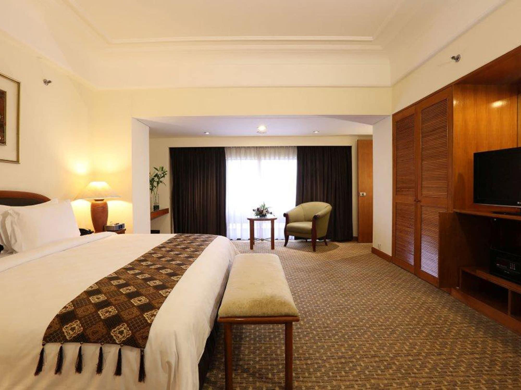 Hotel Aryaduta Menteng 5*