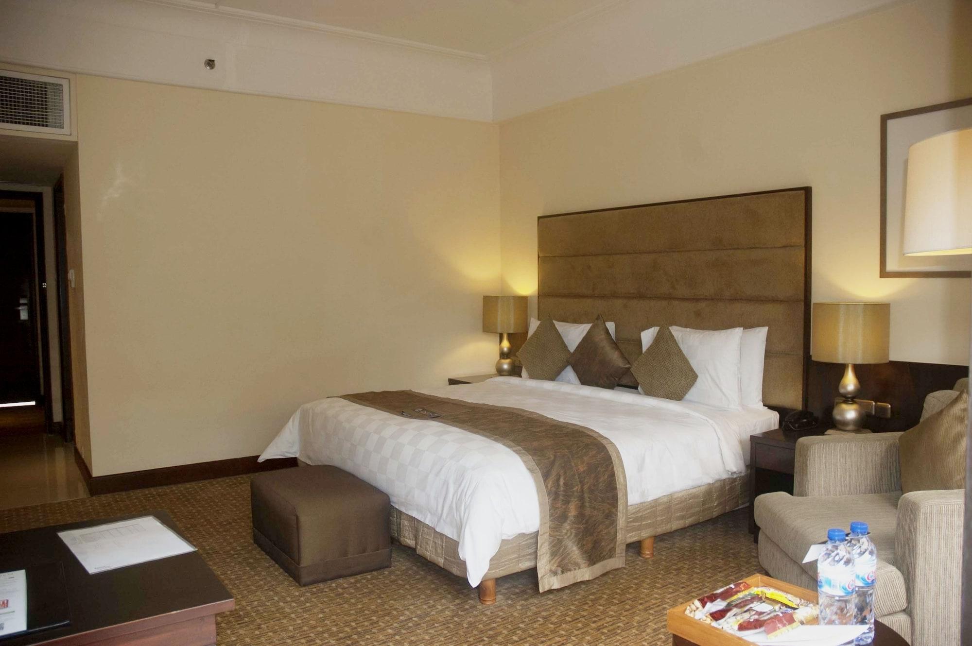 Hotel Aryaduta Menteng 5*