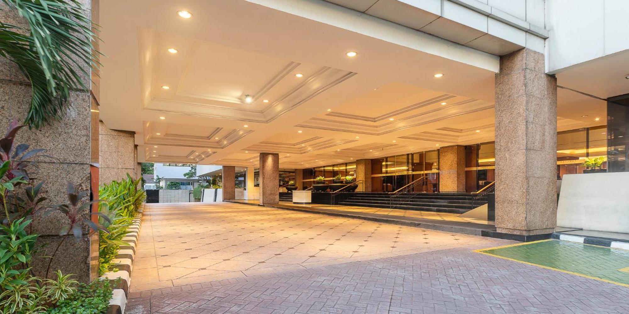 Hotel Aryaduta Menteng 5*