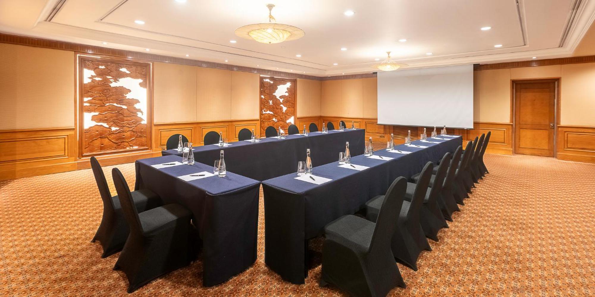 Aryaduta Menteng Hotel